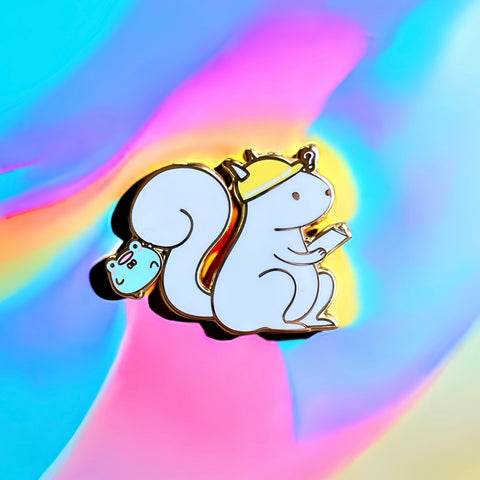 Rainylune Frog White Squirrel Warehouse Pin