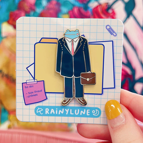 Rainylune Business Frog in a Suit Pin